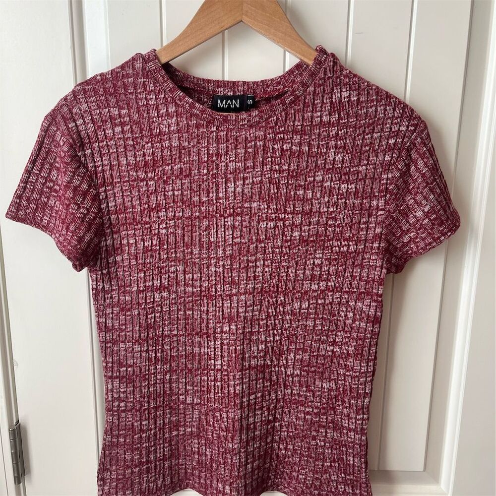Boohoo Man Men's Small Red Ribbed Knit Crew Neck T-Shirt Summer